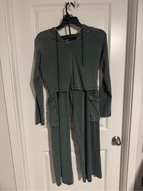 Fashion Nova Cargo Set Olive Green